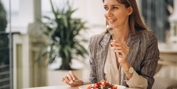 Nutrientes esenciales para la piel a partir de los 40